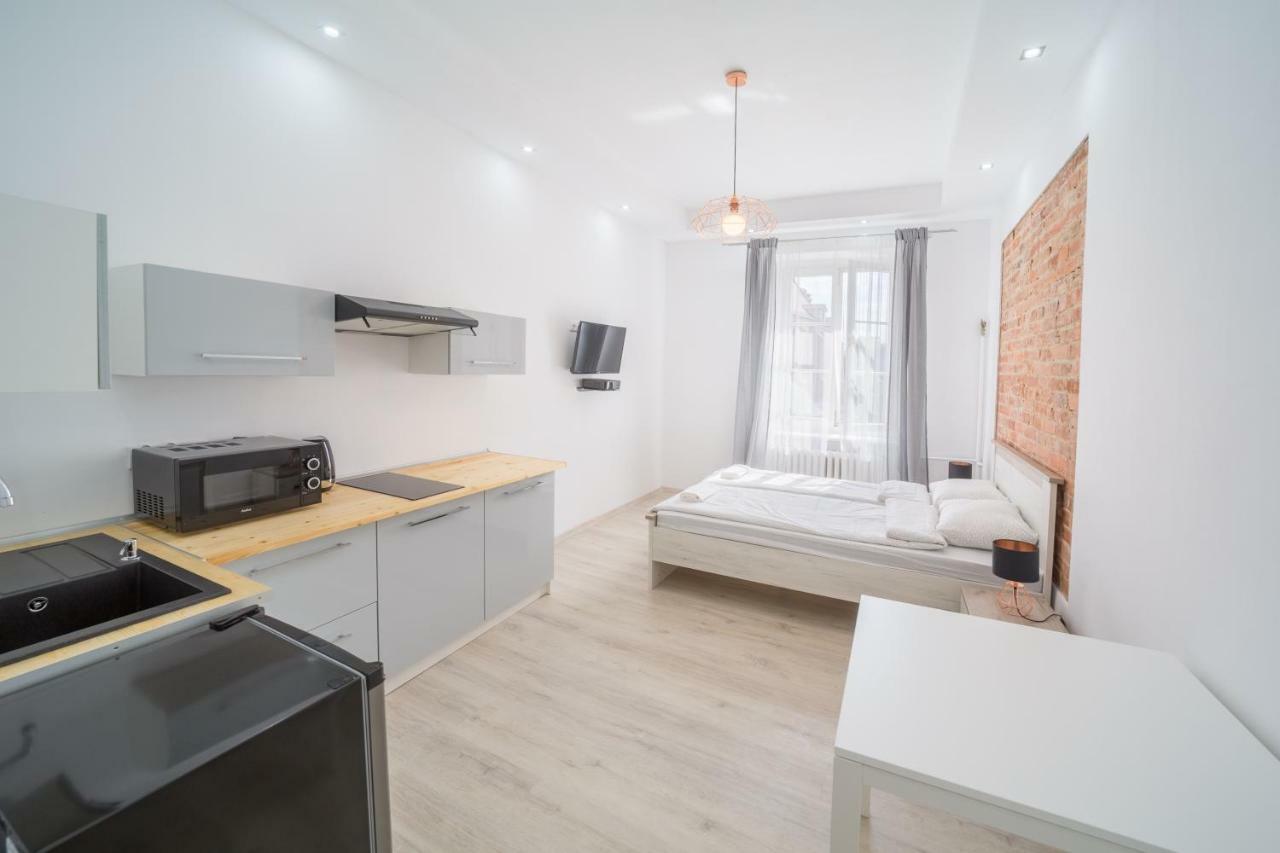 White Vision Apartment Ополе Экстерьер фото