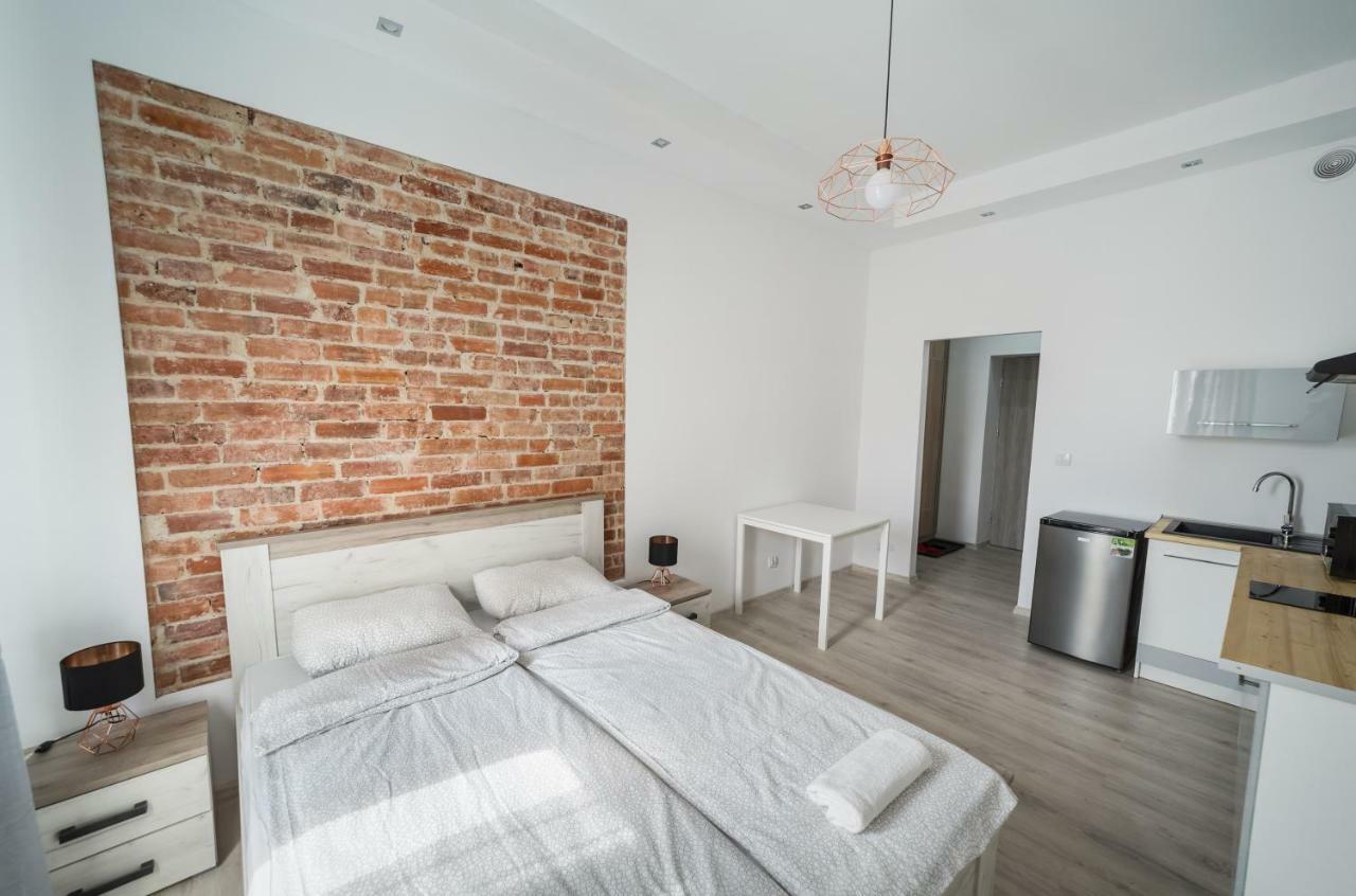 White Vision Apartment Ополе Экстерьер фото