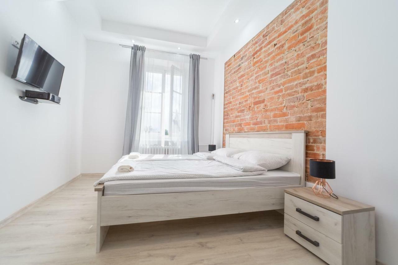 White Vision Apartment Ополе Экстерьер фото